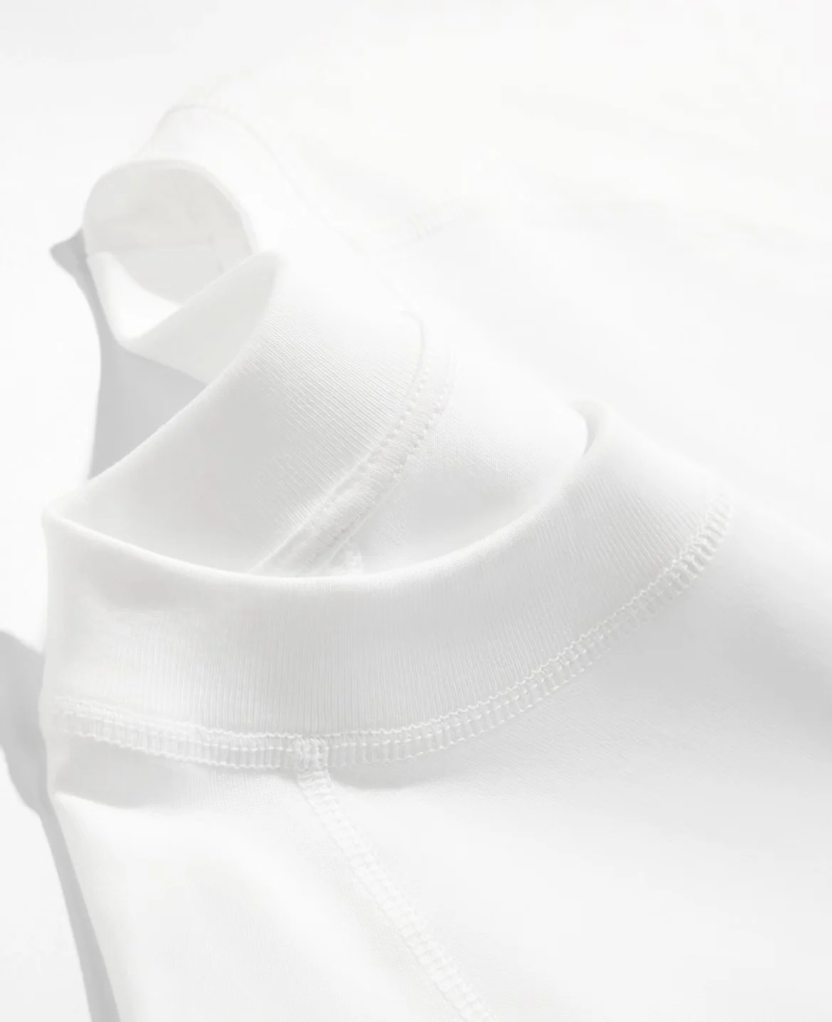 Camiseta blanca con estampado  - Outdoor Camping Quotes reseña y precio